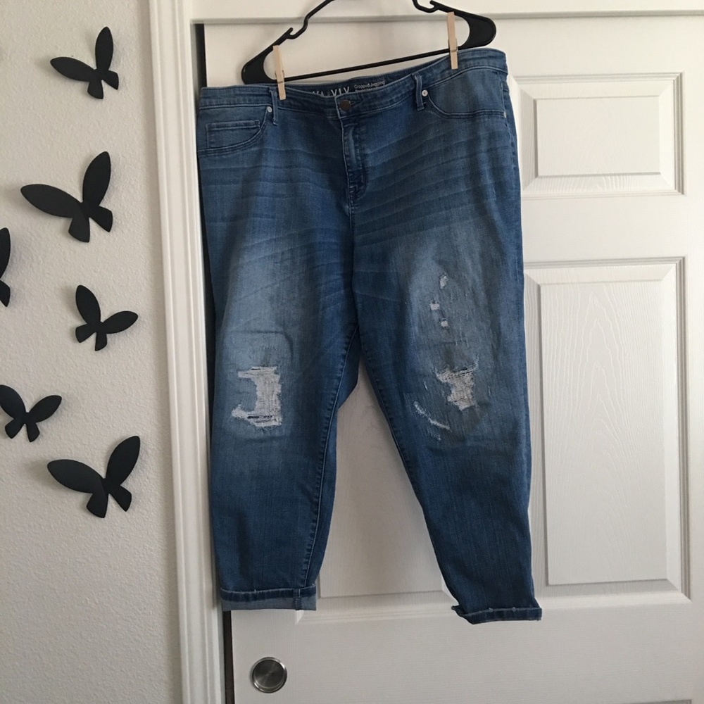 Light wash Ava & Viv cropped jeggings!💋